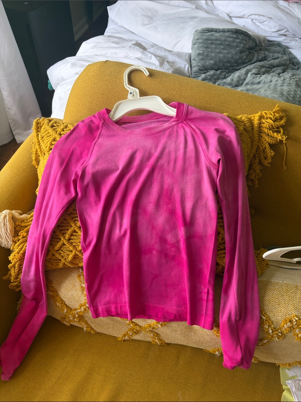 LULULEMON SONIC PINK TIE DIE LONG SLEEVE SWIFTLY TECH, size 0